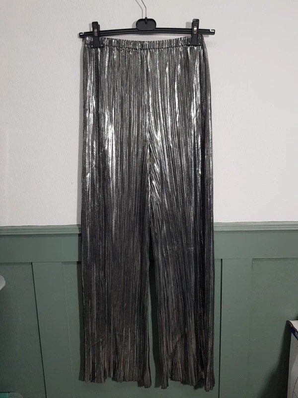 Zilveren Metallic Plissé Broek Wide Leg - Loavies - Maat M, Maat 38/40 (M), Ophalen of Verzenden, Nederland, Lang