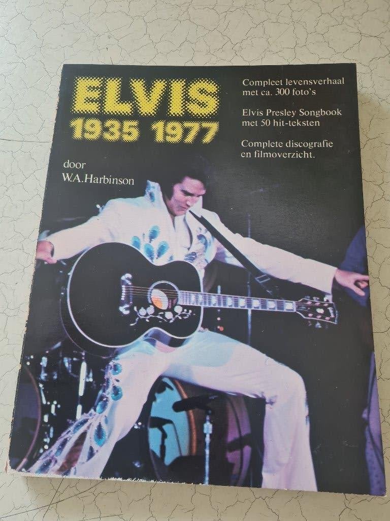 Boek Elvis, Ophalen of Verzenden, Zo goed als nieuw, Artiest