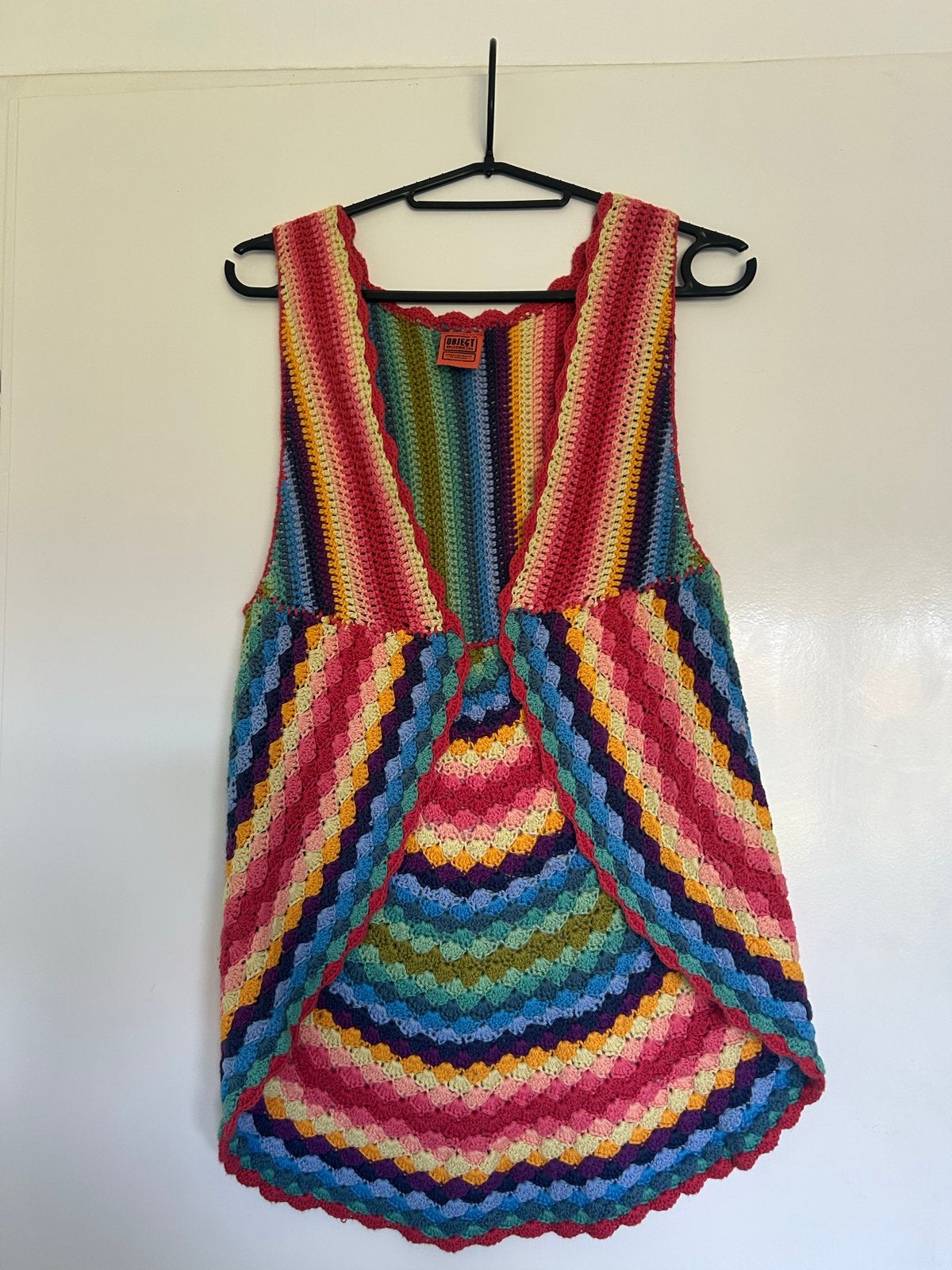 Kleurrijk gehaakt vestje van Object Collectors Item, maat S, Kleding | Dames, Truien en Vesten, Ophalen of Verzenden, Zo goed als nieuw