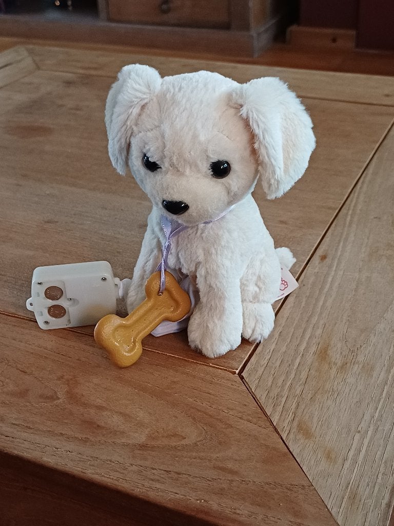 knuffelhondje op batterijen 1, Kinderen en Baby's, Overige merken, Met geluid, Zo goed als nieuw, Klein (minder dan 20 cm)