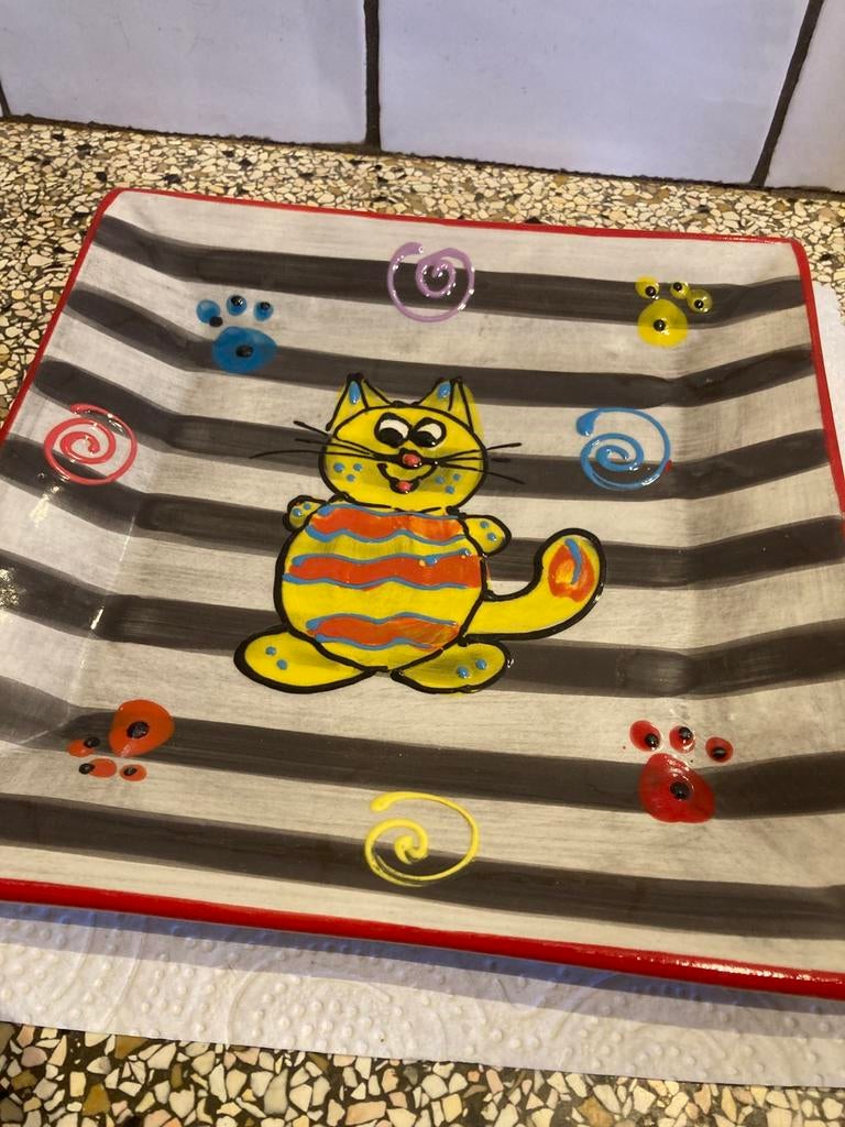 Bord poes, Ophalen of Verzenden, Zo goed als nieuw, Overige stijlen, Bord(en)