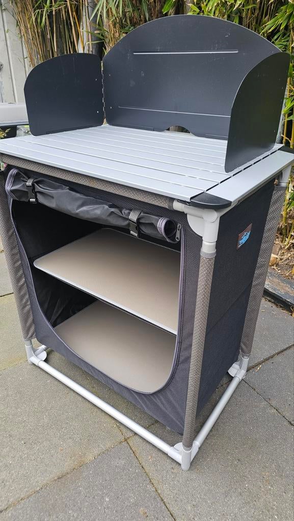 Vrijbuiter Outdoor Campingkeuken met Windscherm, Ophalen, Gebruikt