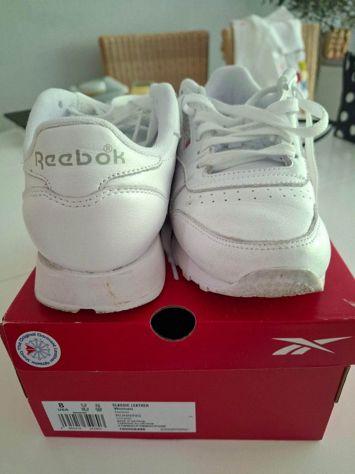 reebok classic white mt. 38,5, leren sneakers, Ophalen, Wit, Sneakers of Gympen, Reebok