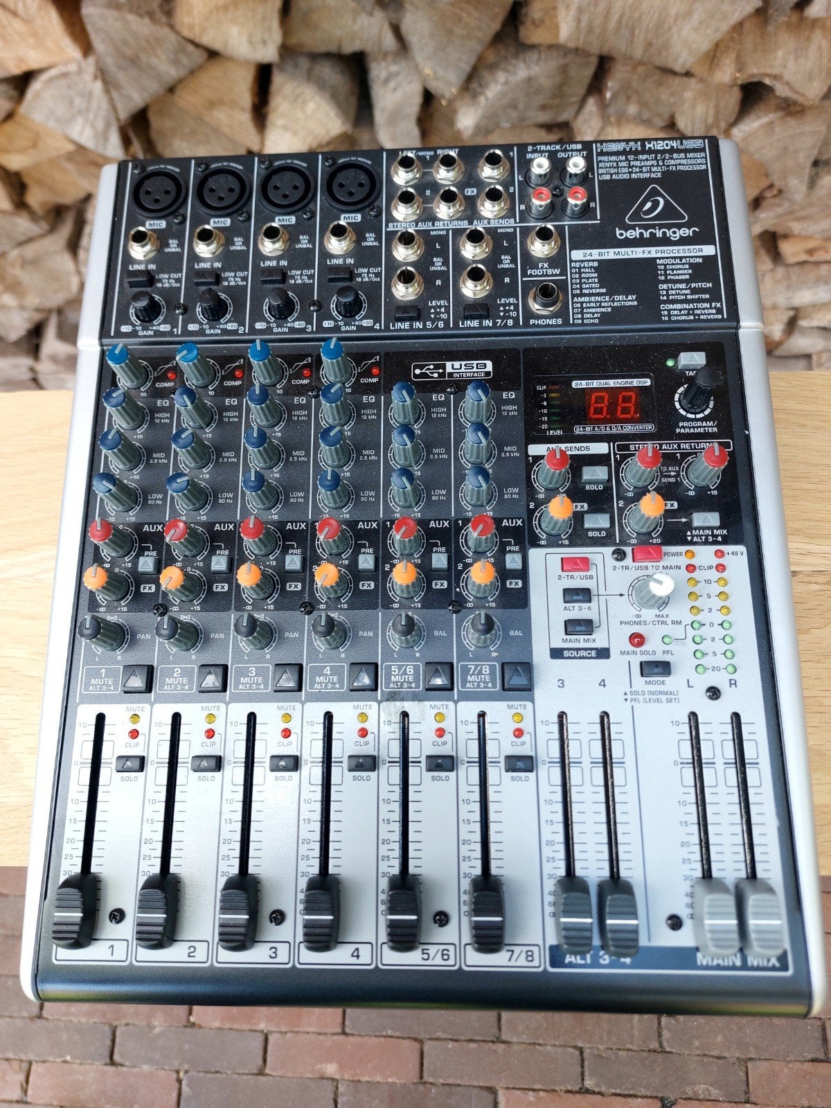 Behringer Xenyx X1204USB Mengpaneel - Zo goed als nieuw, Ophalen of Verzenden