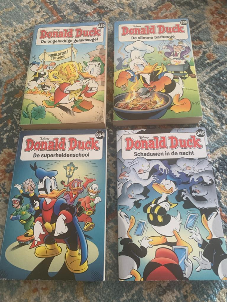 Donald Duck pockets  - 4 stuks, Boeken, Stripboeken, Gelezen, Meerdere stripboeken, Ophalen of Verzenden