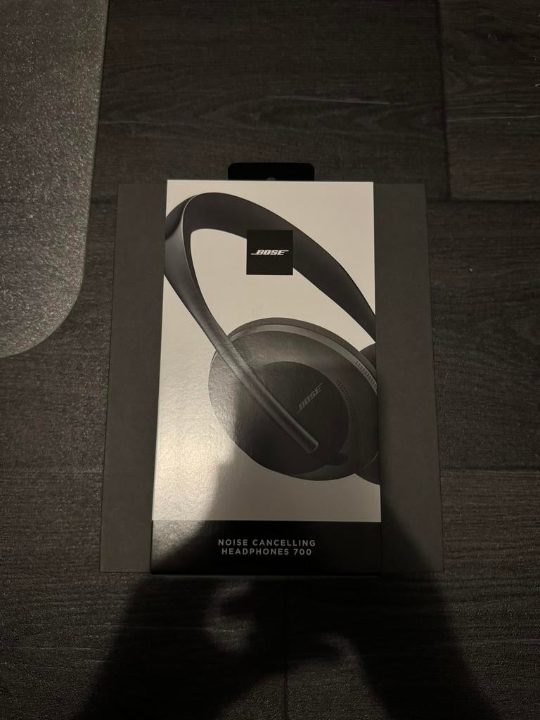 Bose NC 700 Headphones, Ophalen of Verzenden, Zo goed als nieuw, Overige merken, Draadloos