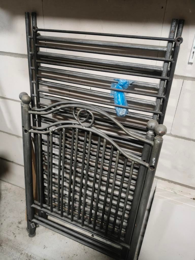 Gietijzeren ledikant, 100 liter of meer, Ophalen of Verzenden, Zo goed als nieuw, Transportkar
