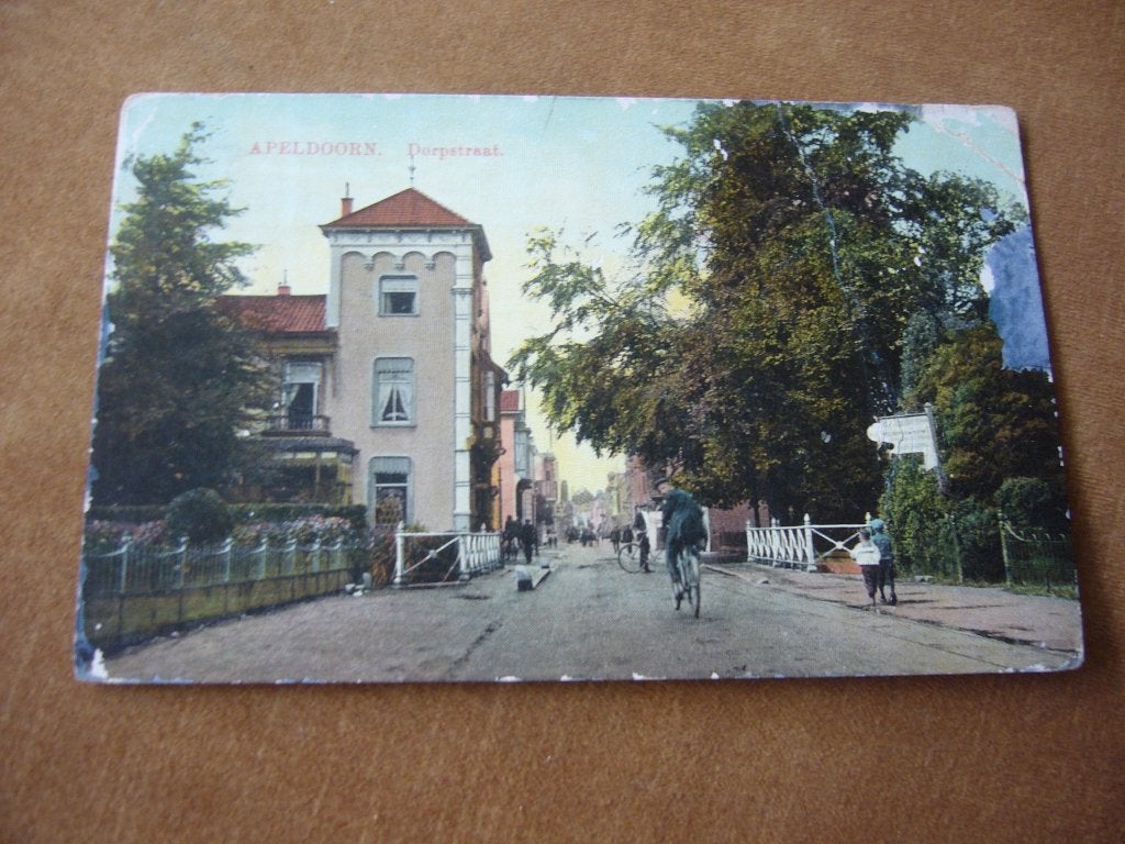 APELDOORN  =  DORPSTRAAT BRIEFKAART 1913, Ophalen of Verzenden, Voor 1920, Gelopen, Gelderland