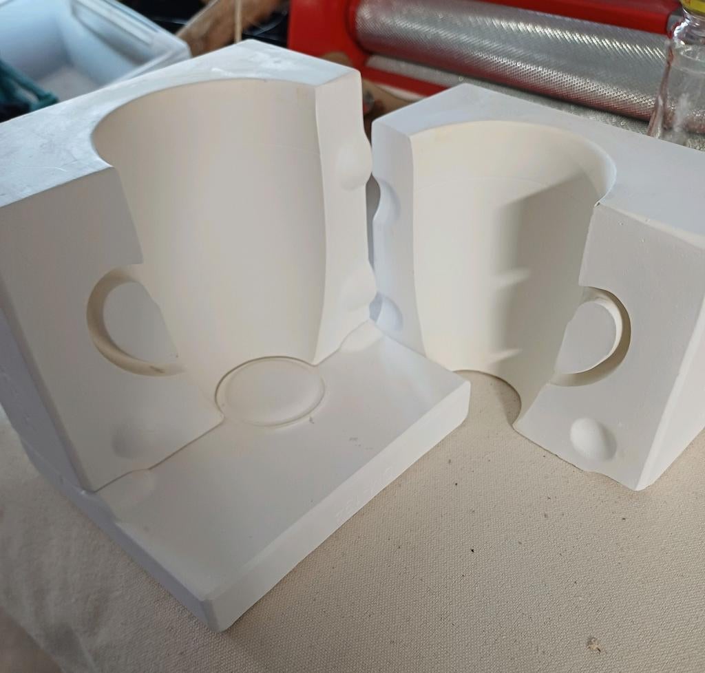 Gietmal DM-194 voor koffie-pad kopje, Ophalen