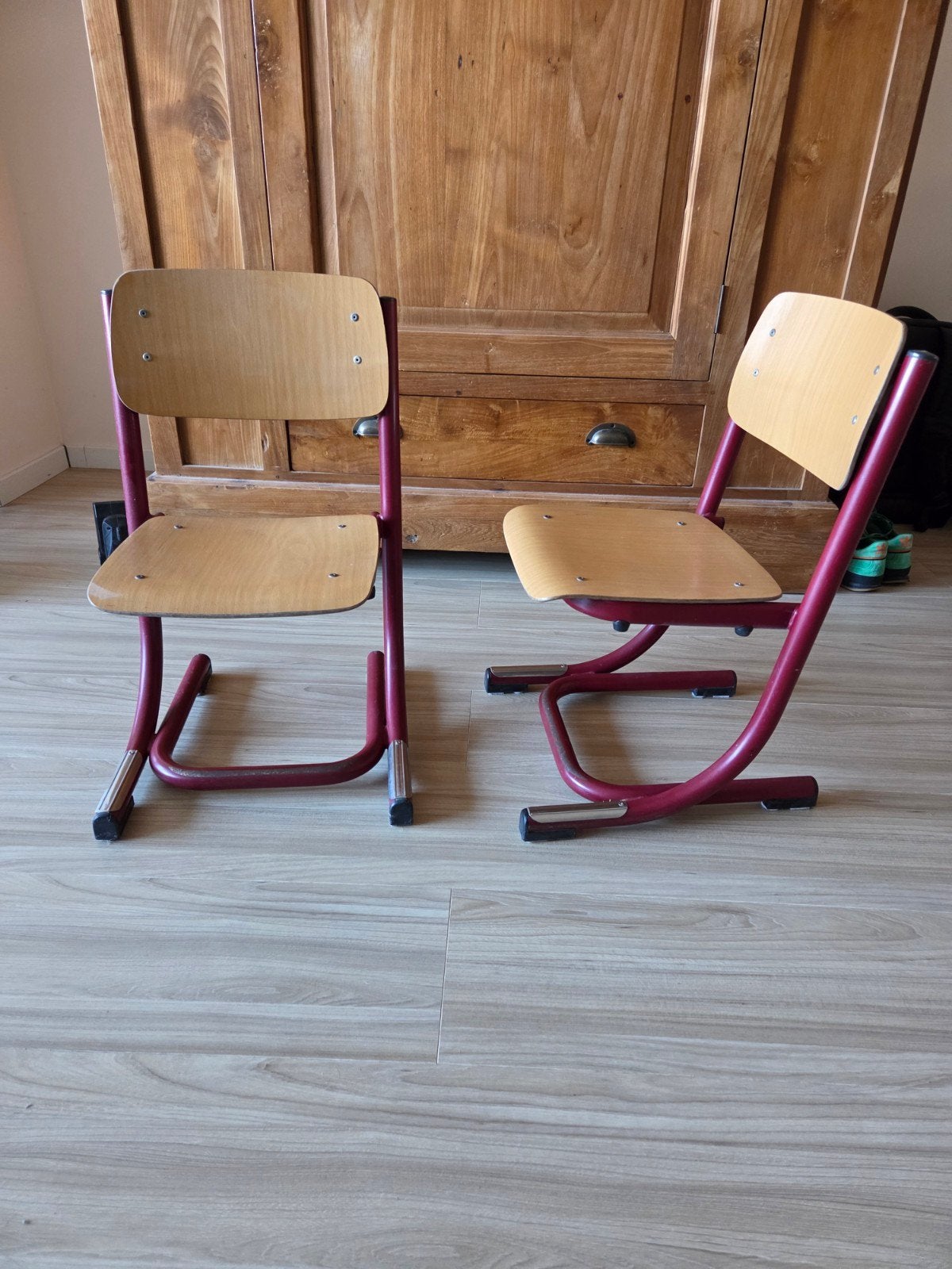 Vintage schoolstoelen - set van 2, Huis en Inrichting, Stoelen, Gebruikt, Twee, Overige kleuren, Vintage, Retro, School