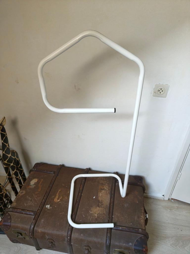 Vintage IKEA kledingrek / valet stand - wit metaal, Ophalen of Verzenden