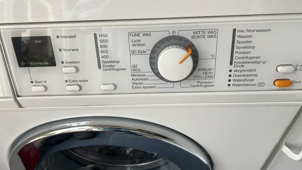 Miele wasmachine, Witgoed en Apparatuur, Wasmachines, Ophalen, Gebruikt, Handwasprogramma, Voorlader