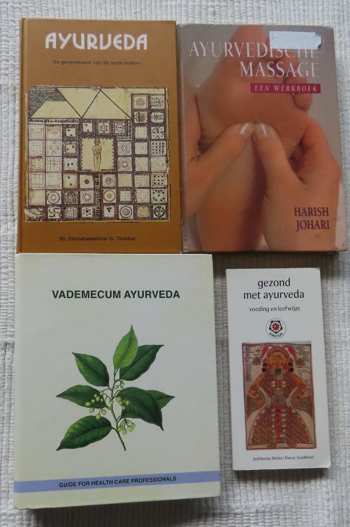 Ayurveda 4 boeken, Ophalen, Zo goed als nieuw, Overige typen