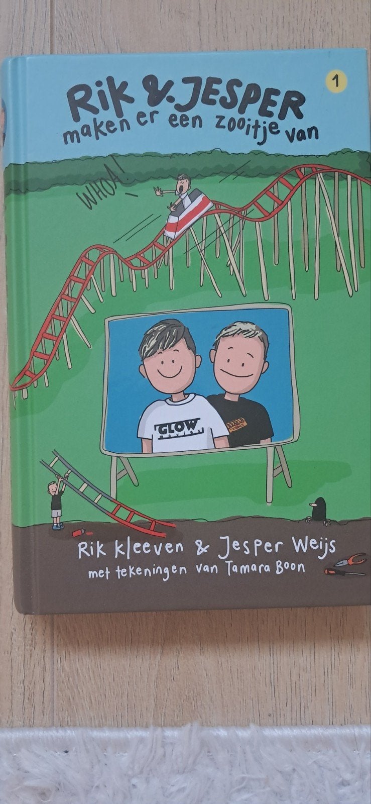 Rik & Jesper maken er een zooitje van - Boek 1, Ophalen of Verzenden, Zo goed als nieuw, Rik Kleeven & Jesper Weijs, Fictie algemeen