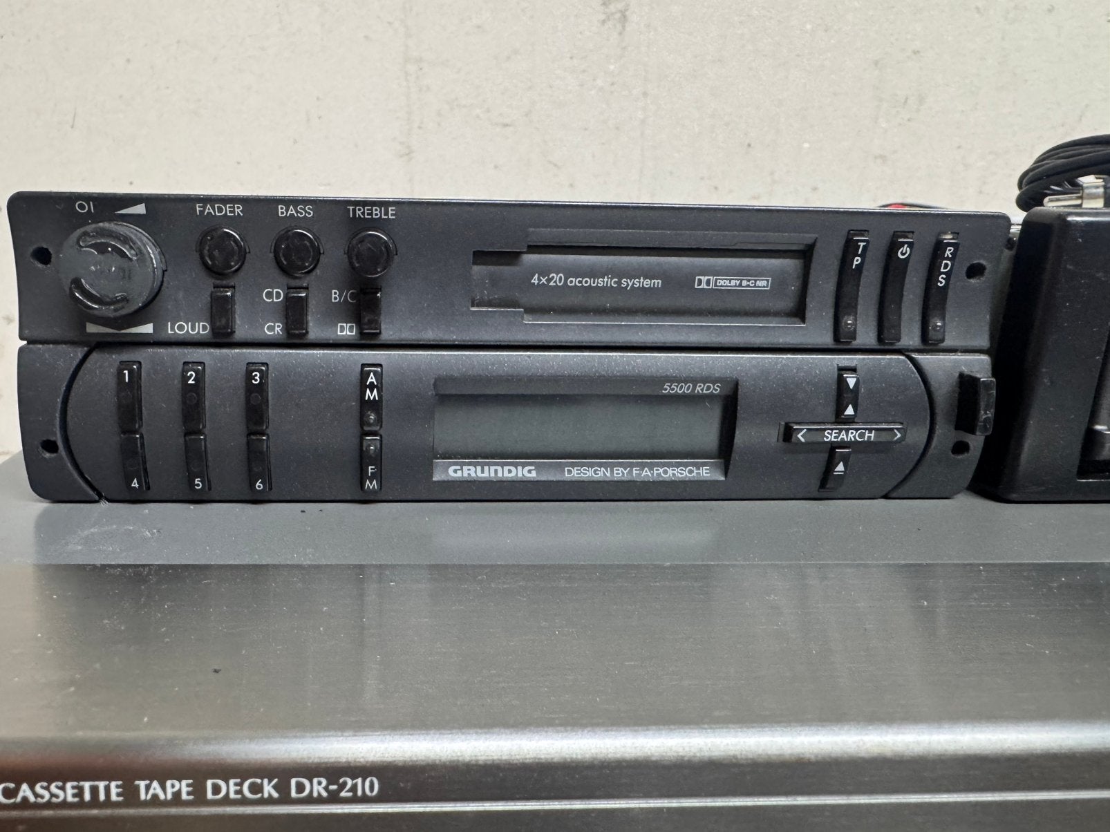 Grundig 5500 RDS Autoradio Cassette – Design by F.A. Porsche, Ophalen of Verzenden, Zo goed als nieuw