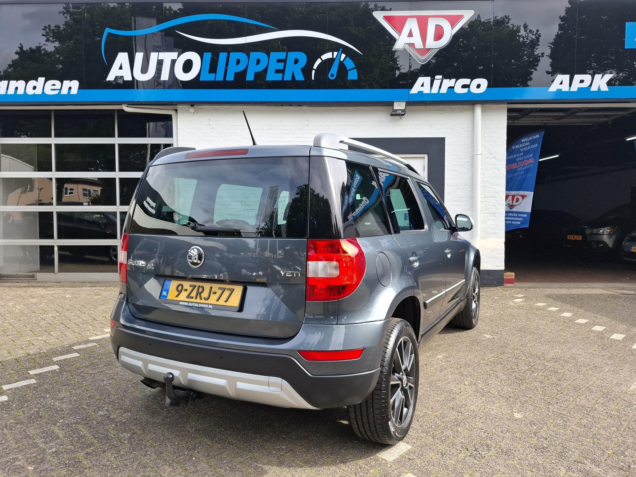 Skoda Yeti Outdoor 1.2 TSI Adventure /Nieuwe apk bij aflever, Auto's, Voorwielaandrijving, Euro 5, Stof, Gebruikt