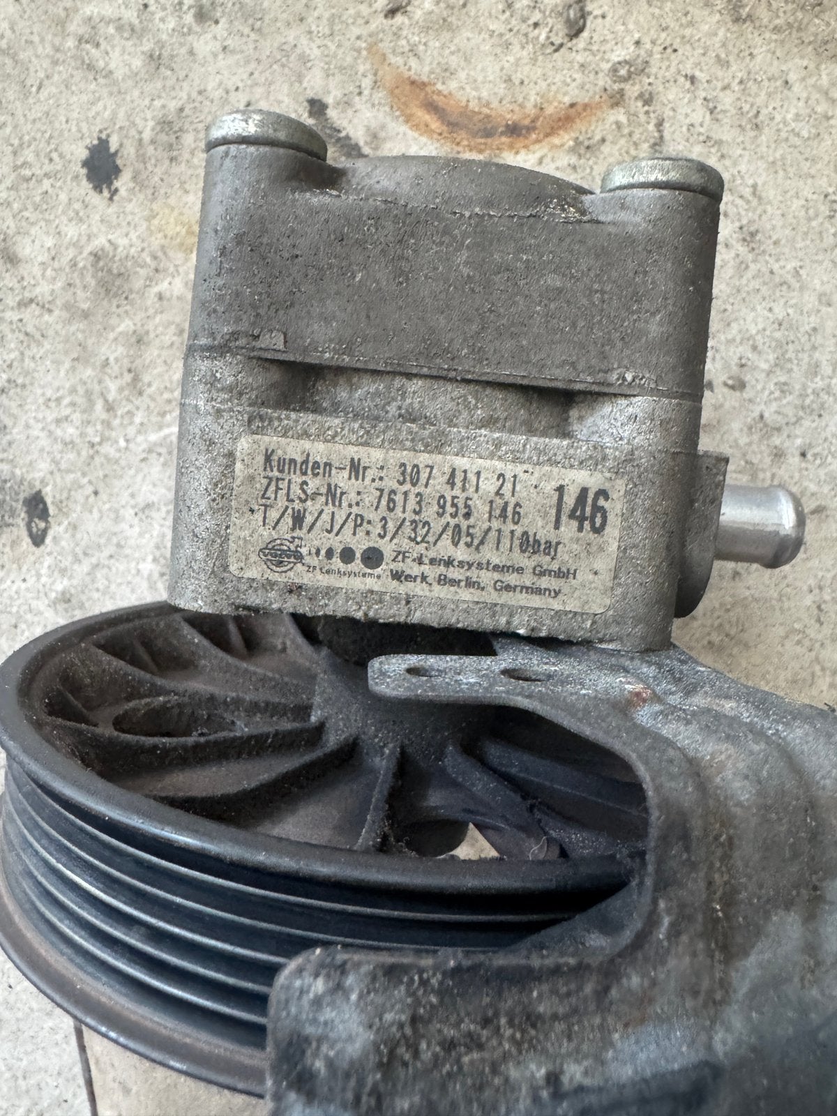 Volvo Stuurbekrachtiging pomp te koop, Ophalen of Verzenden, Volvo