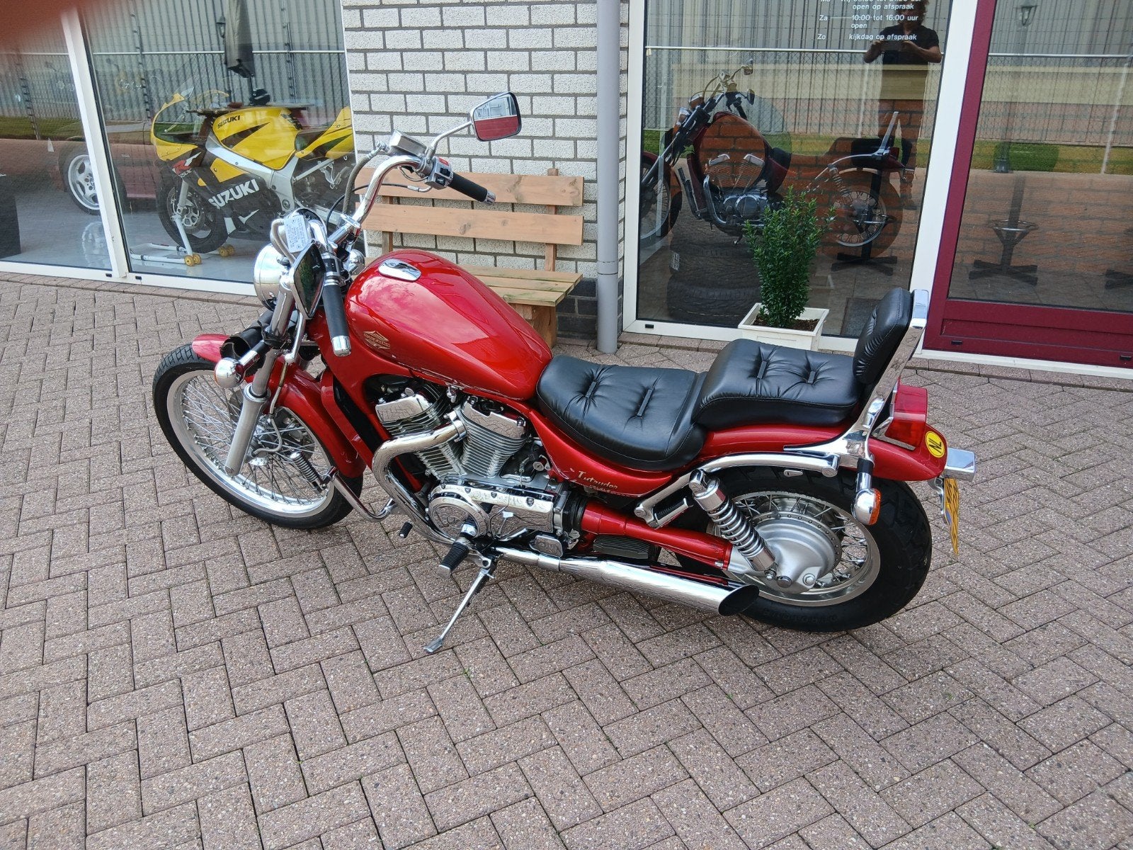 prachtige intruder vs 800 glp # 15230 km #  **plaatje**, 2 cilinders, Chopper, Meer dan 35 kW, 800 cc
