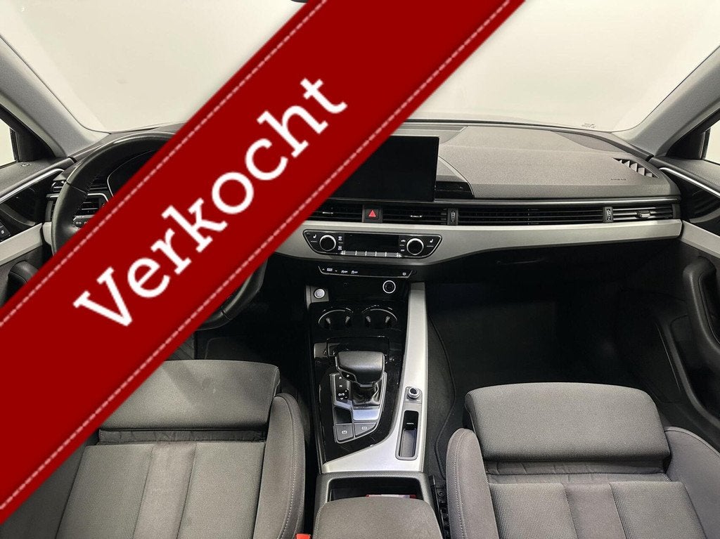 Audi A4 Avant 35 TFSI Launch edition Sport NAVI CRUISE VIRTU, Auto's, Audi, Stof, Gebruikt, 4 cilinders, Blauw
