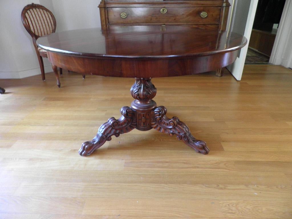 Antieke tafel afm 120 cm--hoogte 75 cm, Ophalen