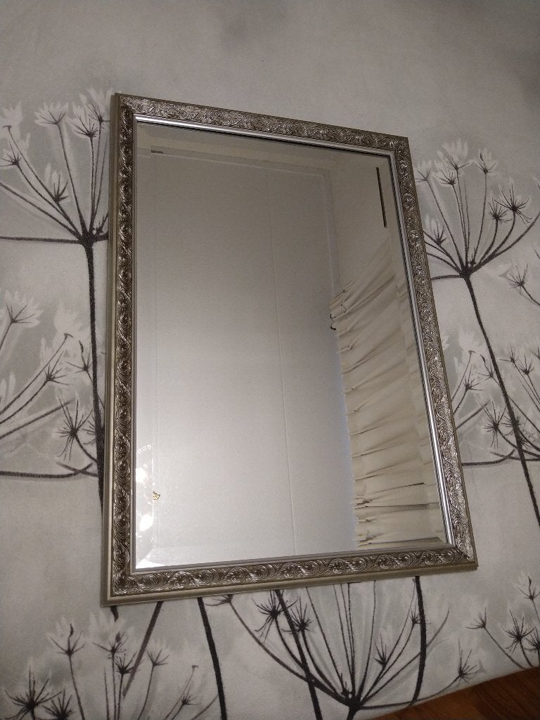 NIEUW in facet geslepen spiegel met zilverkleurige rand, Huis en Inrichting, Ophalen, Minder dan 50 cm, Nieuw, Minder dan 100 cm