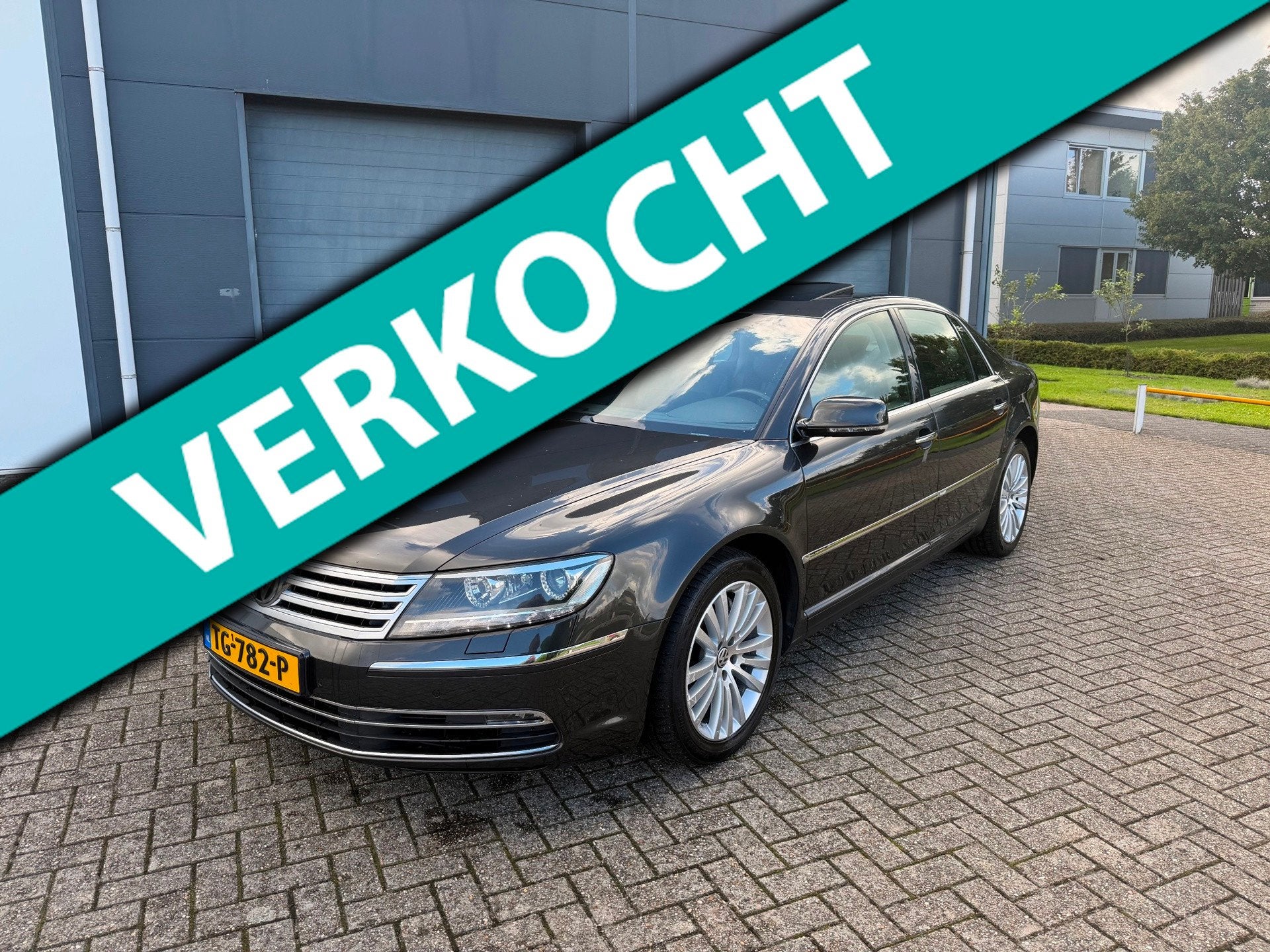 Volkswagen Phaeton 3.0 TDI 5p Automaat 2014 Schuifdak Nieuwe, Auto's, Automaat, Euro 5, Gebruikt, Zwart