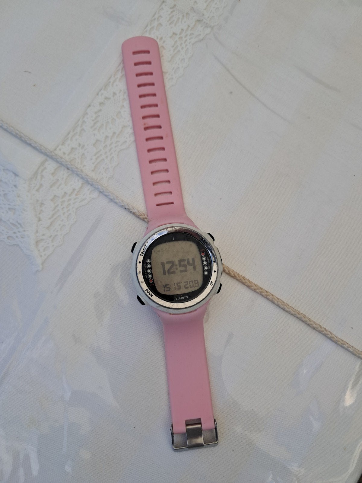 Suunto D4i Novo - Duikhorloge - Horloge - Sakura (roze), Gebruikt, Ophalen of Verzenden, Suunto, Roze