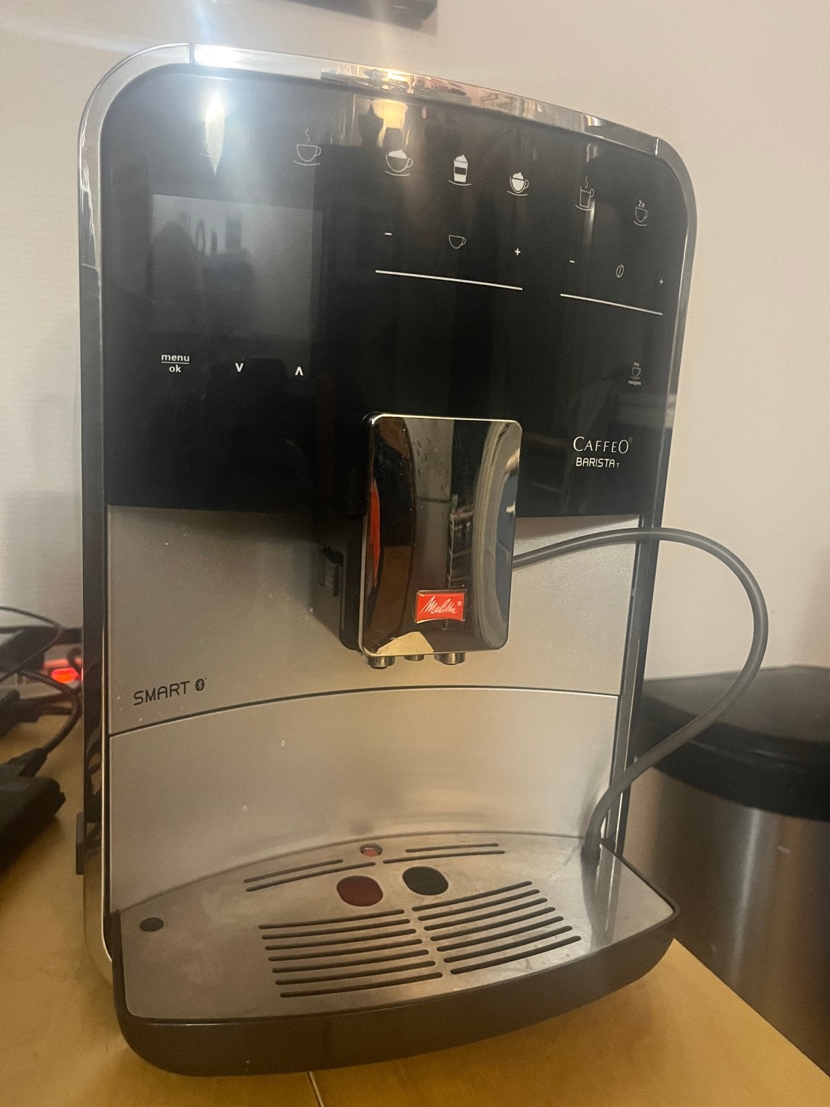 Melitta Caffeo Barista+ Smart O Koffiemachine, Witgoed en Apparatuur, Ophalen, Afneembaar waterreservoir, 10 kopjes of meer, Koffiemachine