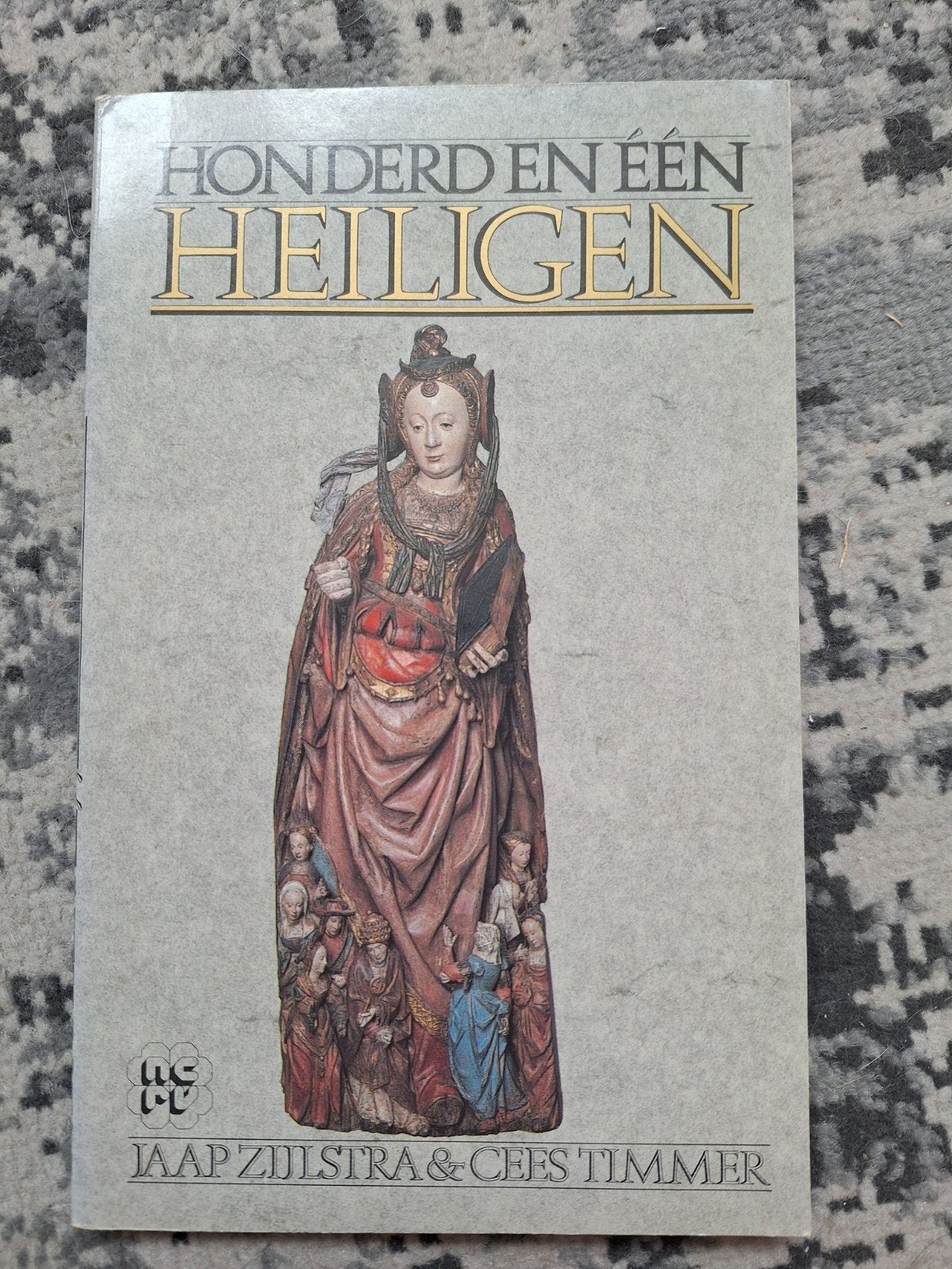 Honderd en een heiligen Jaap Zijlstra & Cees Timmer, Ophalen of Verzenden, Zo goed als nieuw, Spiritualiteit algemeen, Achtergrond en Informatie