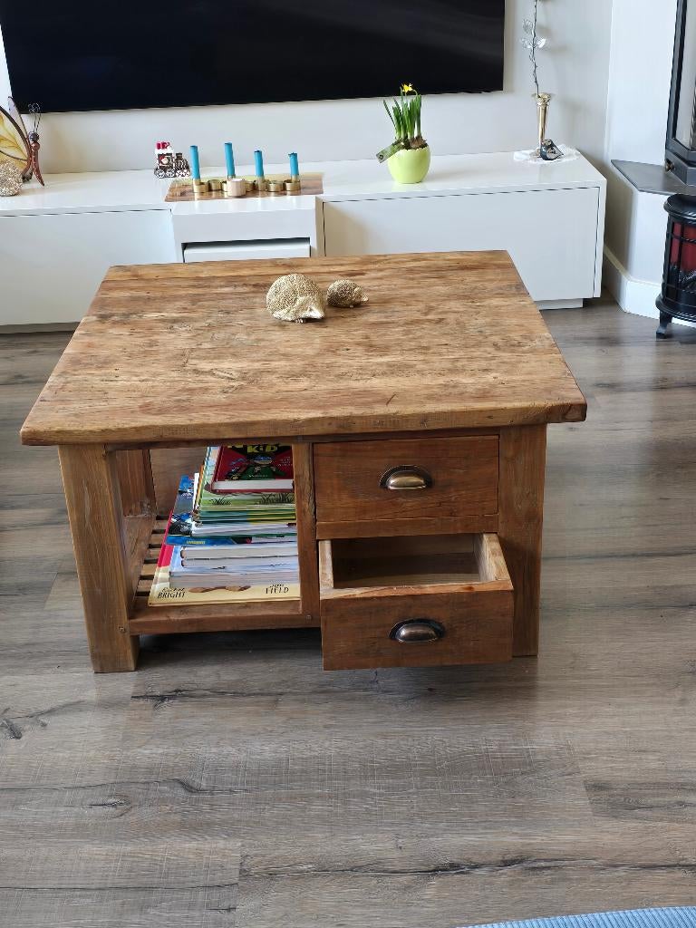 Prakische vierkante salontafel, Huis en Inrichting, Tafels | Salontafels, Ophalen, Gebruikt, 50 tot 100 cm, 50 tot 100 cm