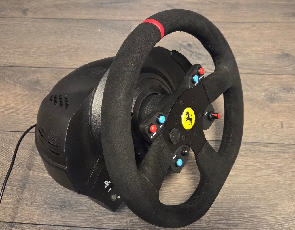 Thrustmaster T300 Ferrari Alcantara Edition, Spelcomputers en Games, Ophalen, Racestuur, Force feedback, Zo goed als nieuw