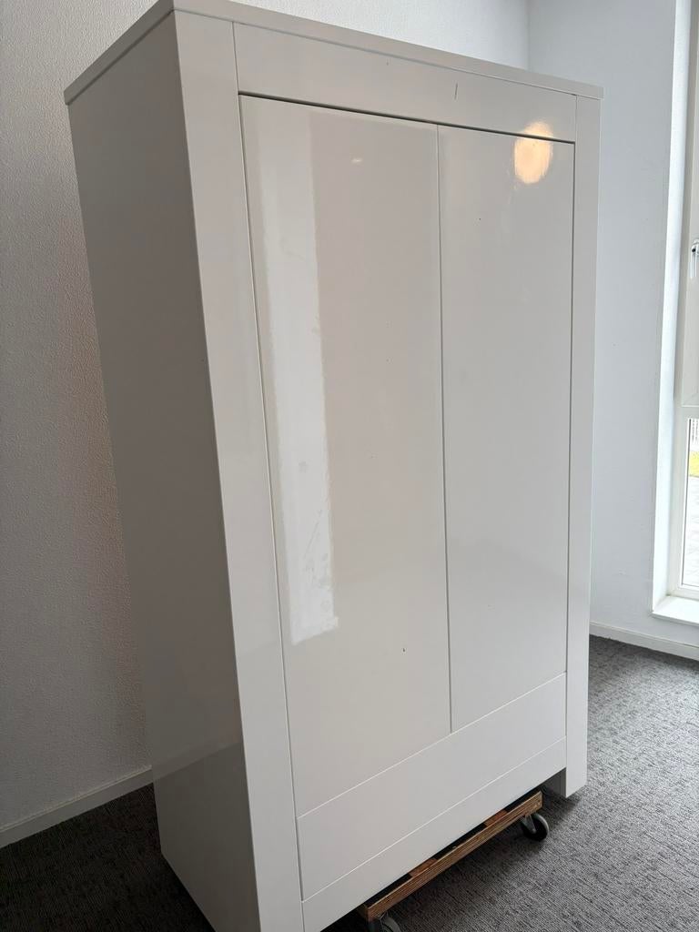 Kleding kast babykamer wit hoogglans, Ophalen, 100 tot 150 cm, Zo goed als nieuw, 150 tot 200 cm
