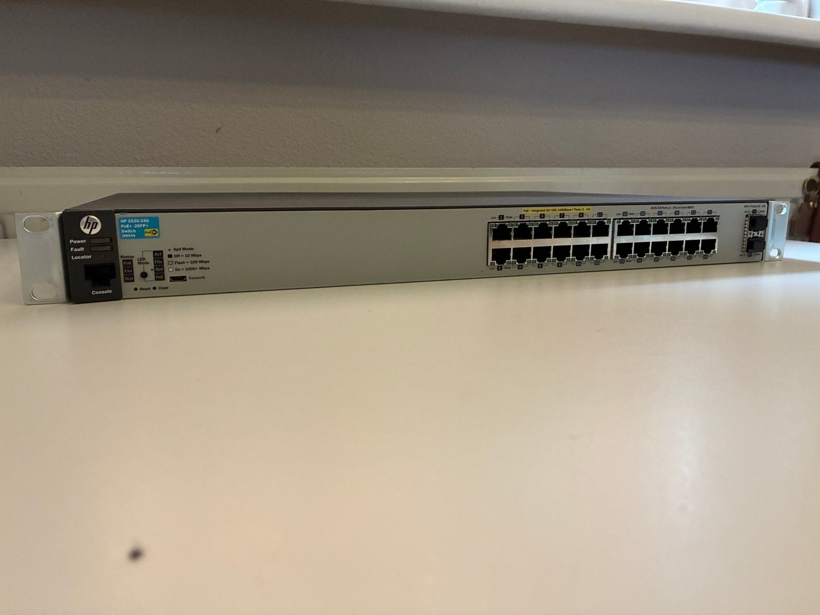 HP 2530 24G POE+ 2SFP+ Switch, Computers en Software, Netwerk switches, Gebruikt, Ophalen of Verzenden