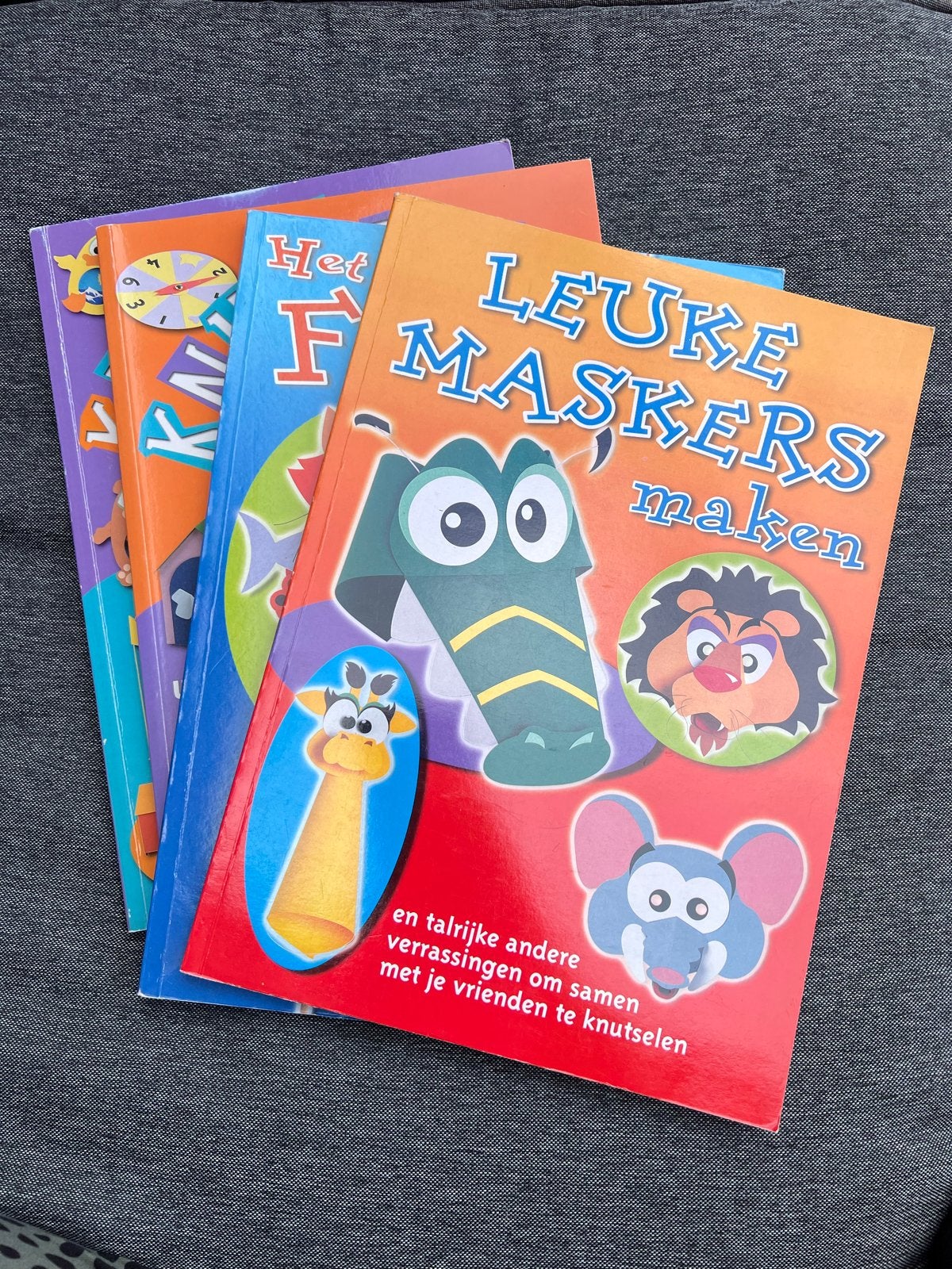 4 knutselboeken - Leuke maskers en meer knutselideeën, Boeken, Ophalen of Verzenden, Zo goed als nieuw, Scrapbooking en Knutselen