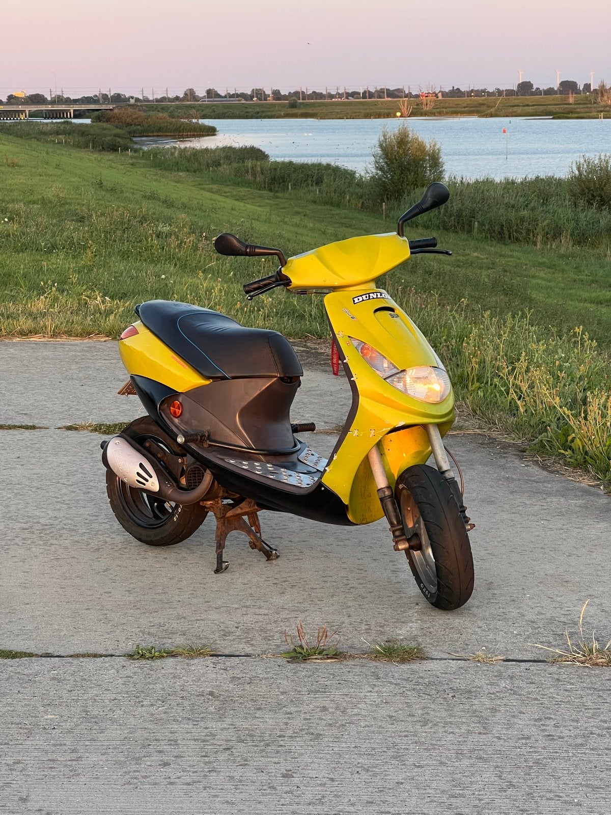 Peugeot Vivacity 50cc 2takt Scooter - Geel, Goede Staat, Fietsen en Brommers, Scooters | Peugeot, Ophalen, Gebruikt, Maximaal 45 km/u