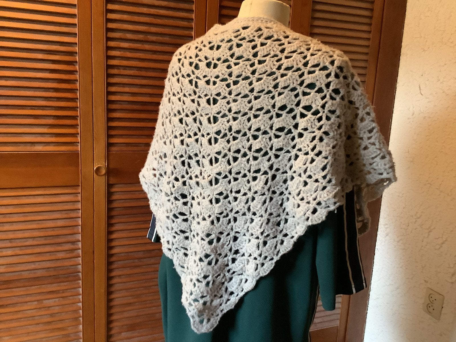Stola Omslagdoek Gehaakte stola, Ophalen of Verzenden, Nieuw, Maat 46/48 (XL) of groter, Sjaal