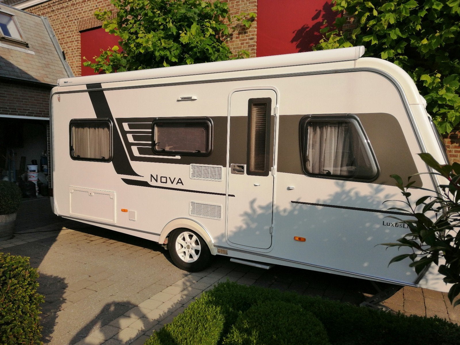 Hiymer Eriba Nova Luxusline 495 Mover Luifel, Caravans en Kamperen, Caravans, Rondzit, Mover, Particulier, Eriba