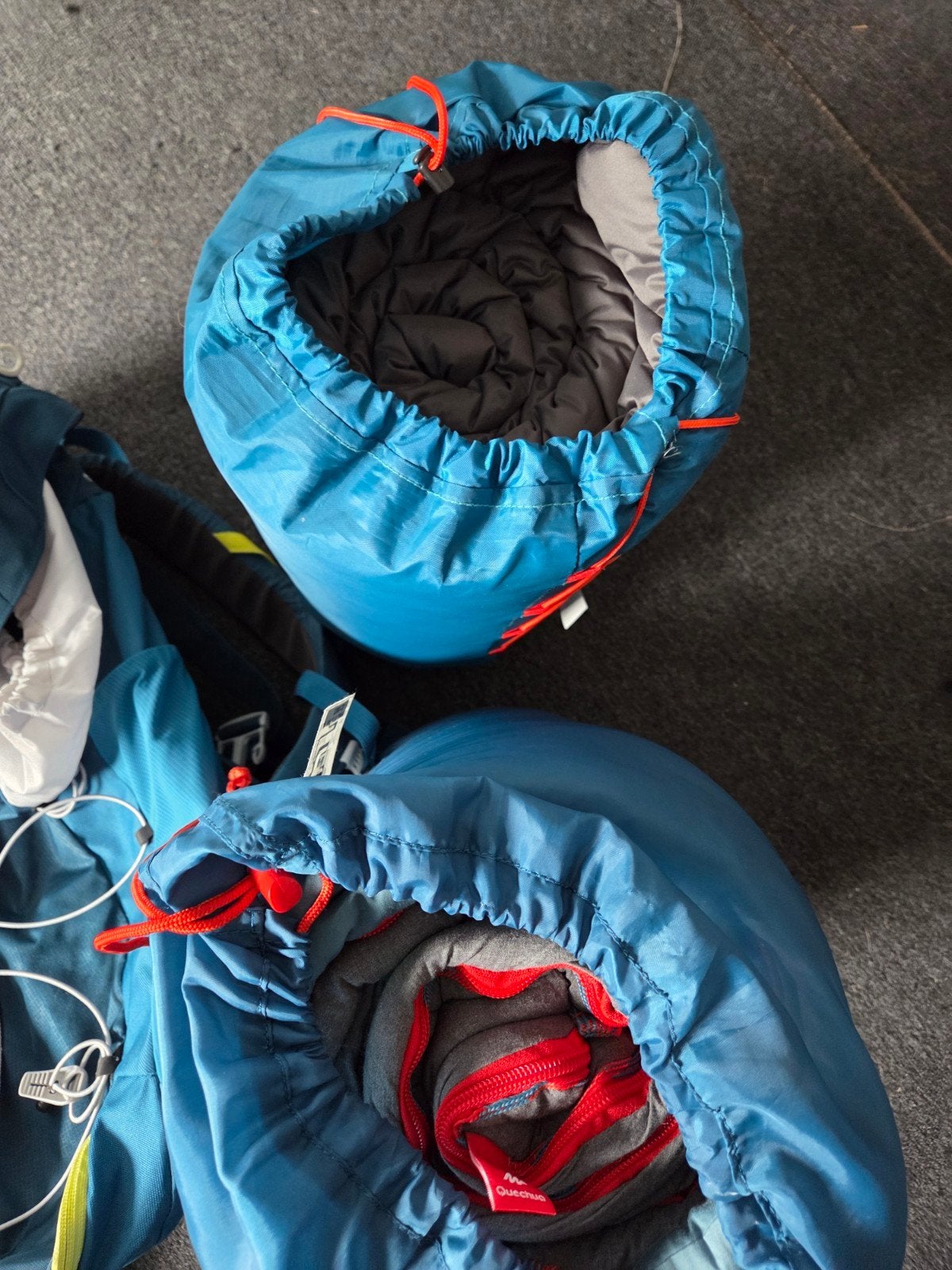kampeer set selfinflated matras, slaapzak etc, Ophalen