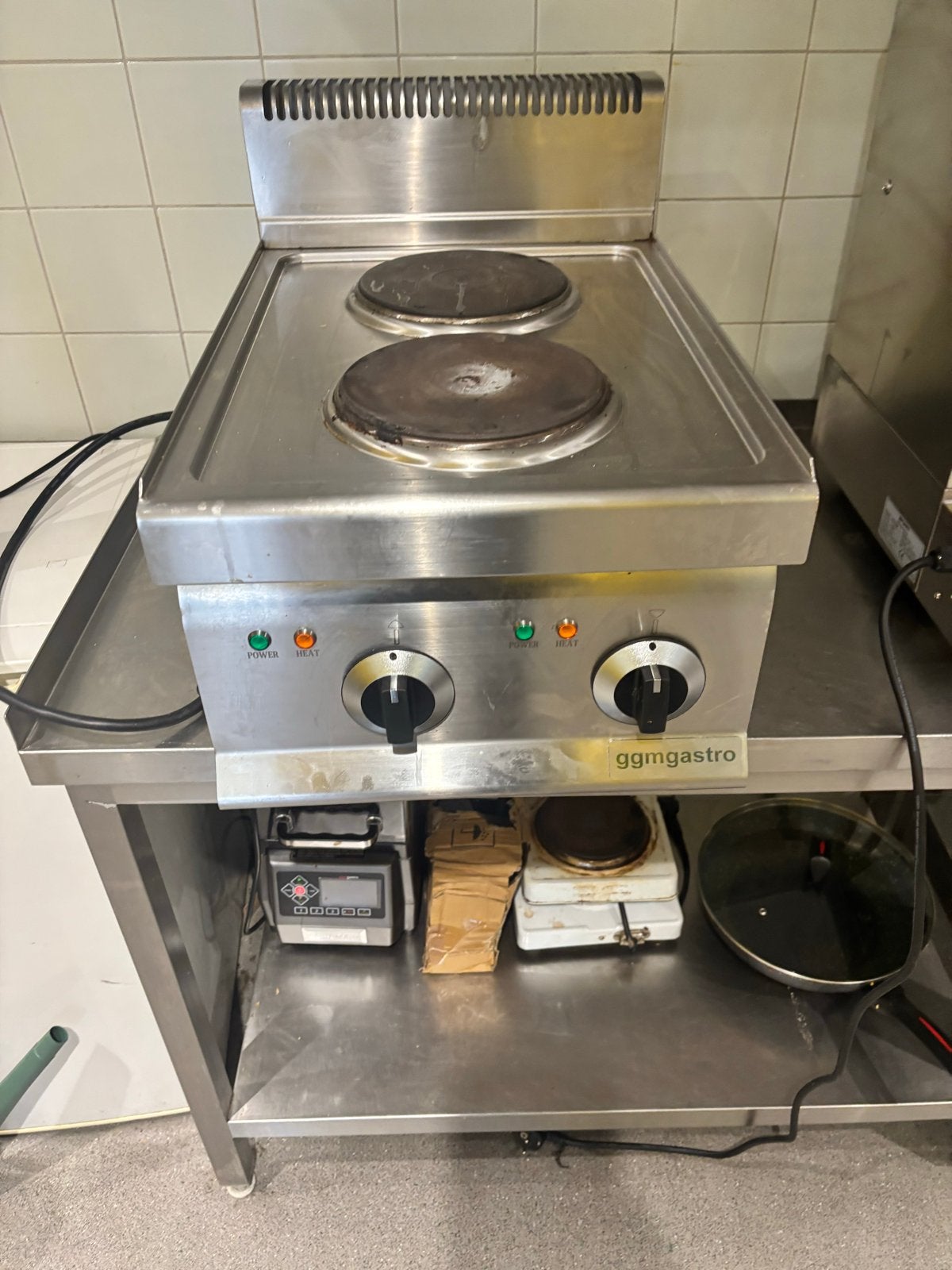 Professioneel Elektrisch Tafelmodel Fornuis 2 Kookplaten, Ophalen, Nieuw, 3 kookzones of minder, Vrijstaand
