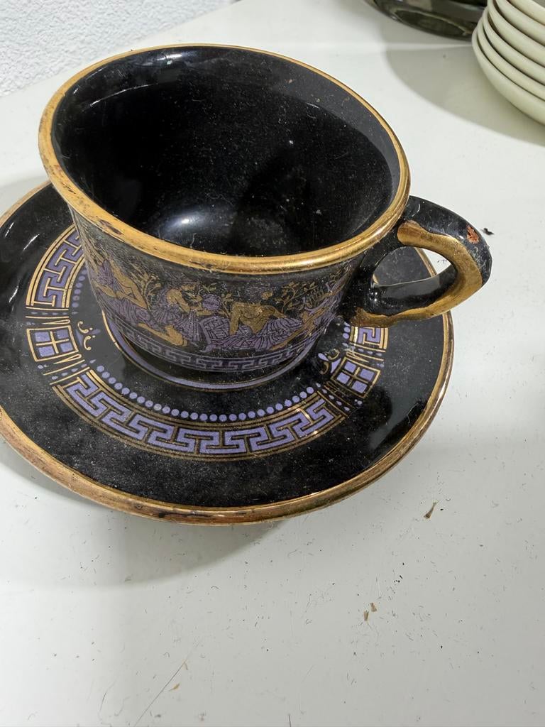 Vintage Grieks Kop en Schotel - Handgemaakt met 24K Goud, Antiek en Kunst, Antiek | Servies los, Ophalen of Verzenden