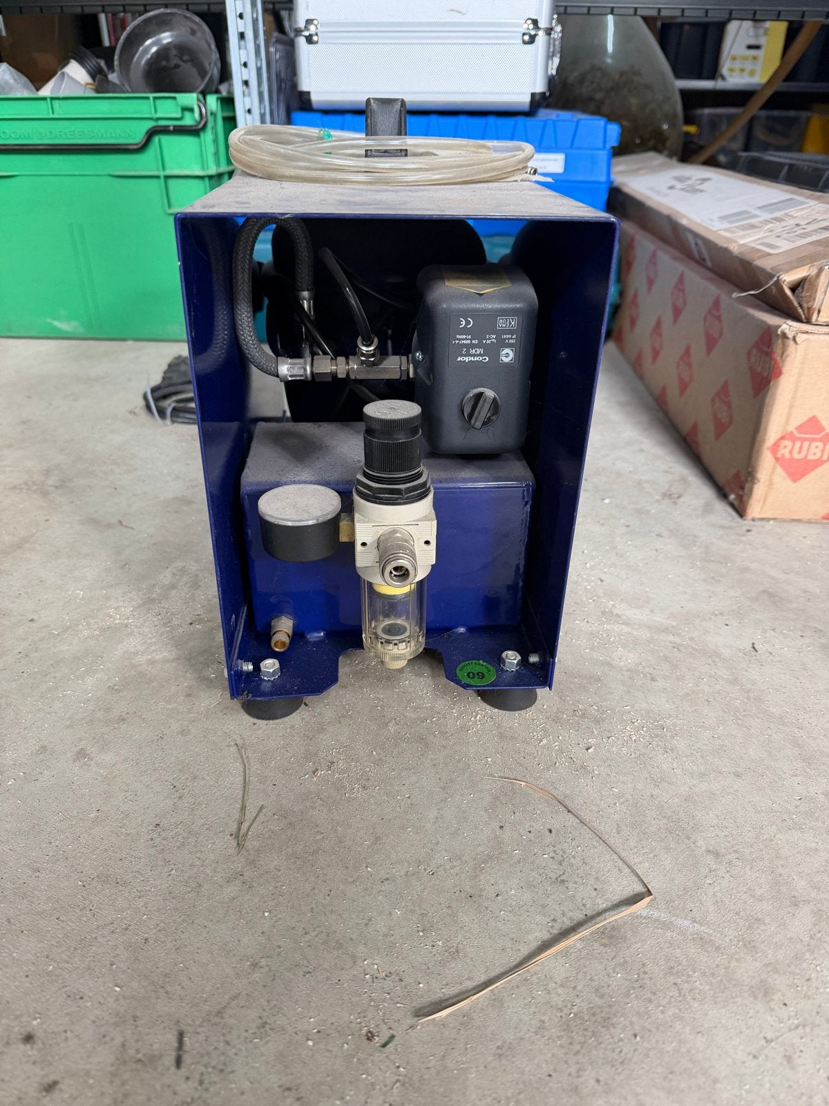 EURO-TEC Airbrush Compressor - Harder & Steenbeck, Ophalen, Gebruikt