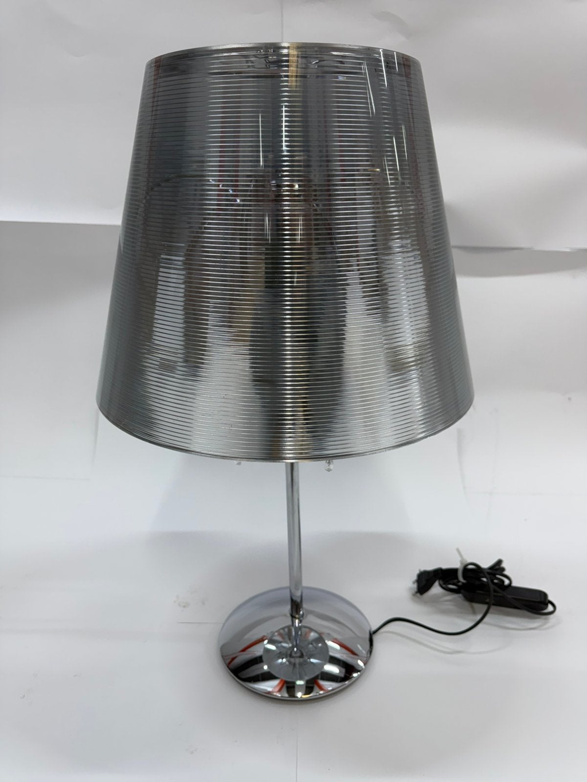 Samengestelde lamp | Philippe Starck FLOS Miss K Ktripe kap, Huis en Inrichting, Ophalen, Overige merken, Met schakelaar, Metaal