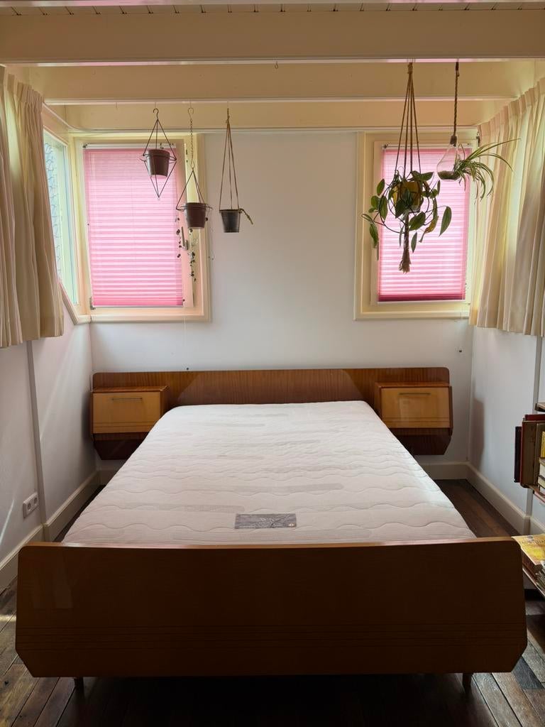 Vintage design bed & nachtkastjes jaren 60-70 retro design, Huis en Inrichting, Slaapkamer | Complete slaapkamers, Ophalen, Gebruikt