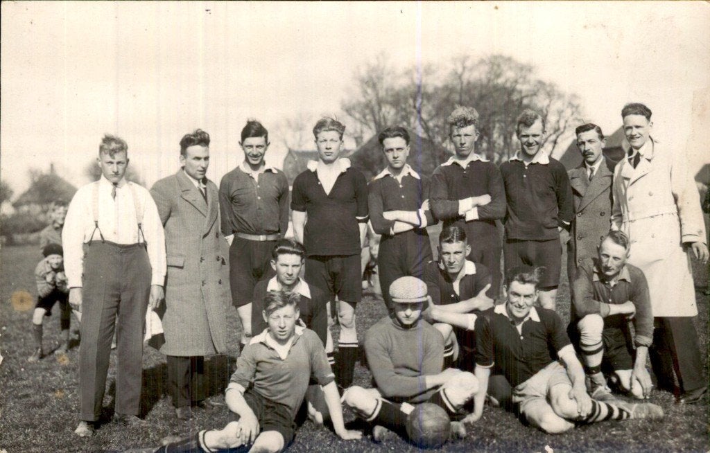 Akersloot - Fotokaart - Voetbal team, Ophalen of Verzenden, 1920 tot 1940, Ongelopen, Noord-Holland