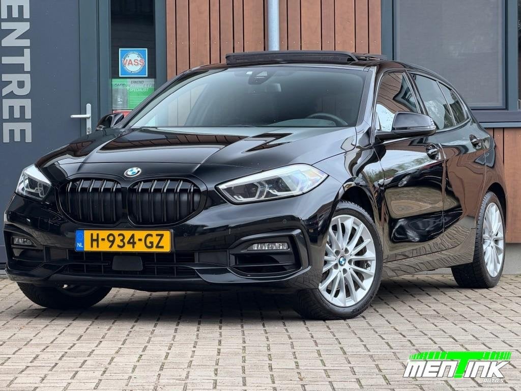 Bmw 1-SERIE 118I EXECUTIVE ED. Aut Schuifdak Led Carplay, Gebruikt, Zwart, Origineel Nederlands, Bedrijf