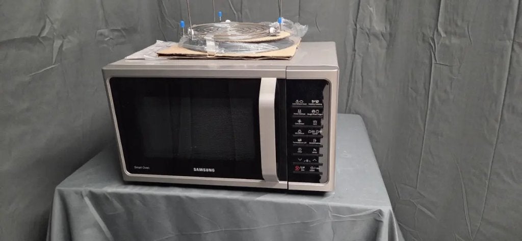 Samsung MC28H5015CS - 399, Witgoed en Apparatuur, Ophalen, Draaiplateau, Magnetron, Zo goed als nieuw
