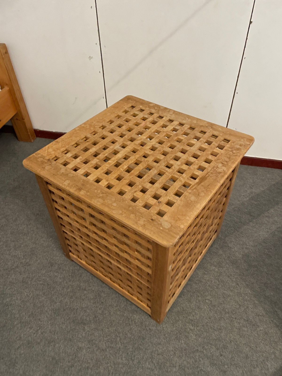 Tafeltje / opbergkist van acacia hout (50x50), Ophalen, Gebruikt, 50 tot 100 cm, 50 tot 75 cm