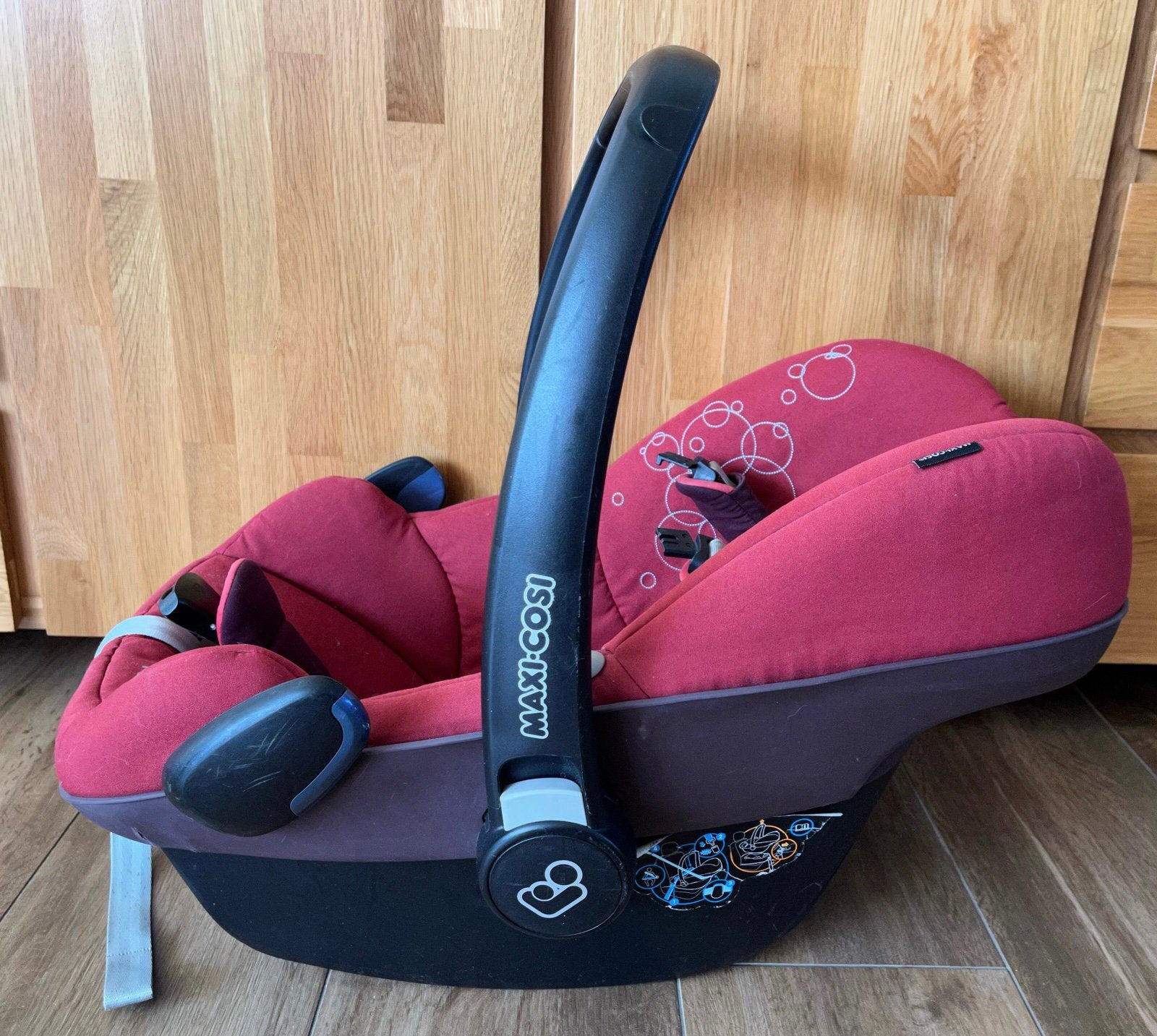 Maxi cosi pebble autostoeltje incl. 2 Gratis hoesjes en zak, Autogordel, Ophalen of Verzenden, Zo goed als nieuw, 0 t/m 13 kg