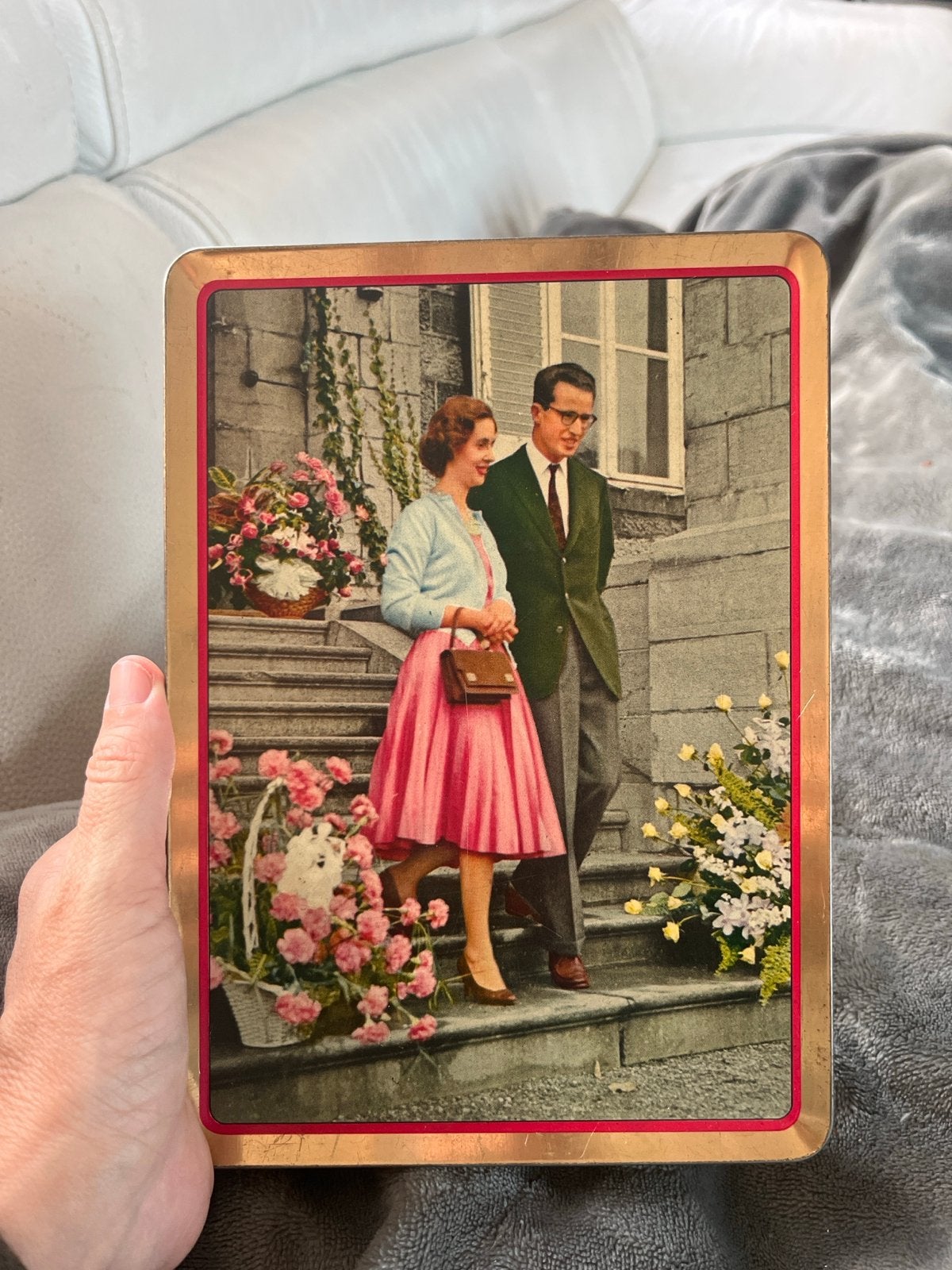 Vintage Côte d'Or blik met romantische afbeelding, Ophalen of Verzenden, Gebruikt, Koek(jes), Overige merken