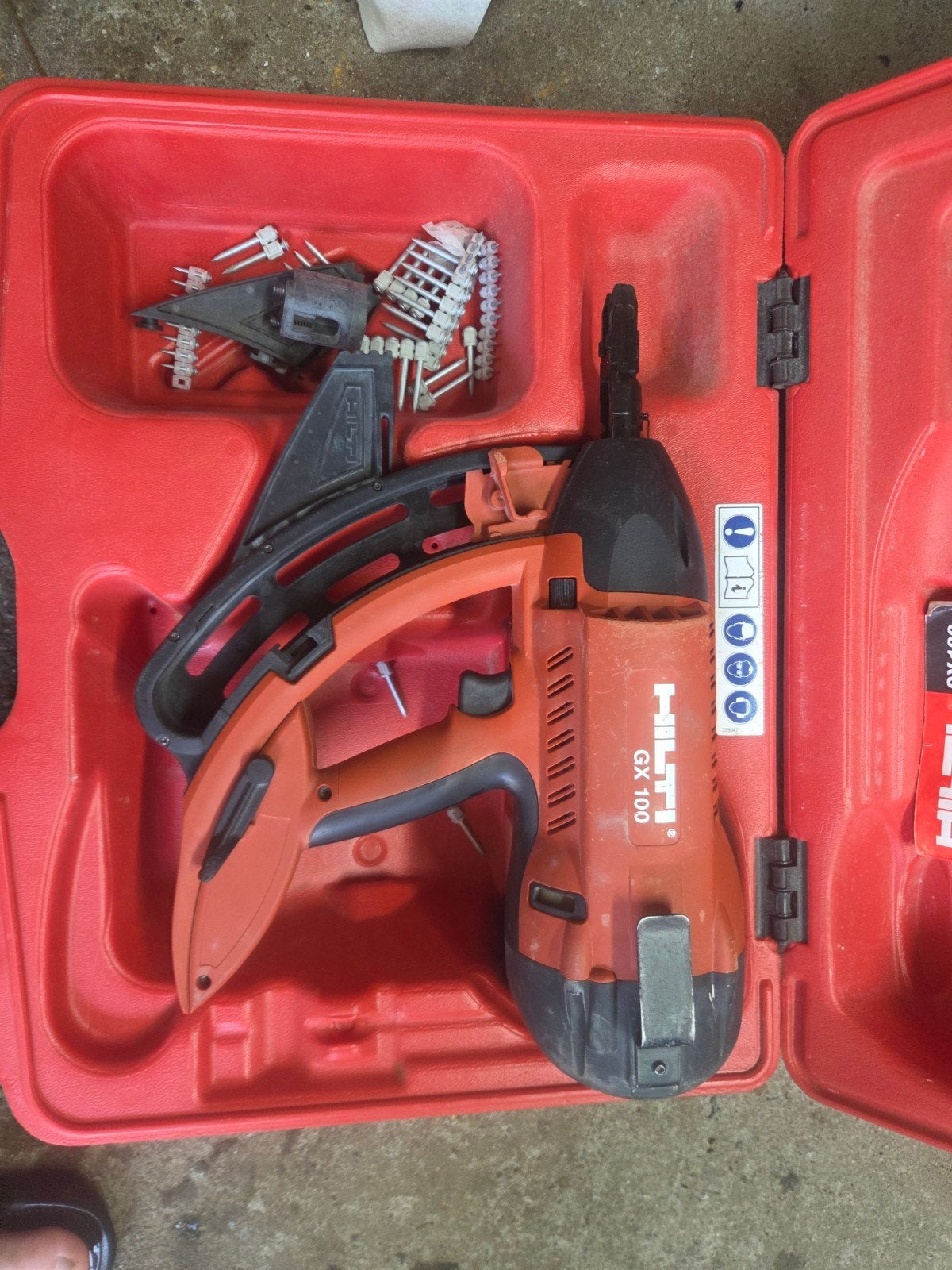 Hilti GX 100 Gasgestuurd Spijkerpistool met Koffer, Ophalen, Zo goed als nieuw